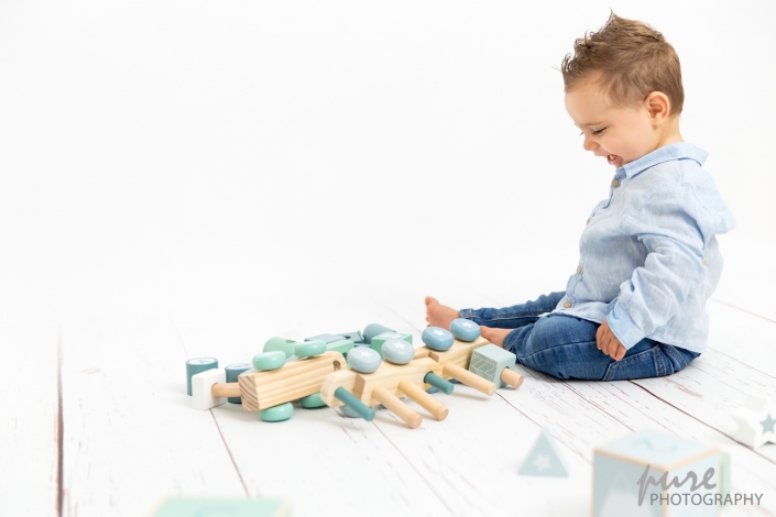 Babyshooting und Kindershooting Graz, Familienfotos, Familienfotograf, Little Dutch, Holzspielzeug