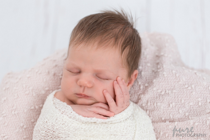 Newborn Shooting Steiermark, Portraitaufnahme Baby, Neugeborenenshooting